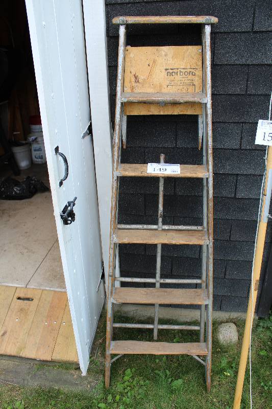 lot 149 image: 6ft. Wood Step Ladder