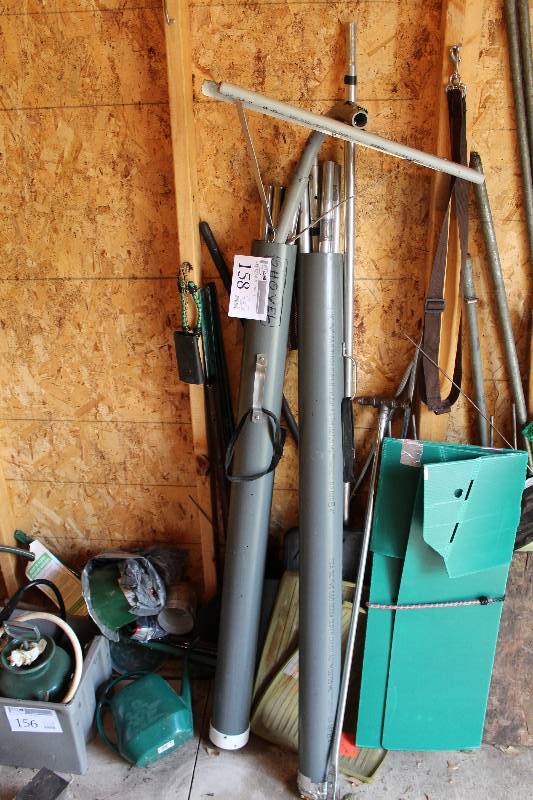 lot 158 image: Roof Shovel