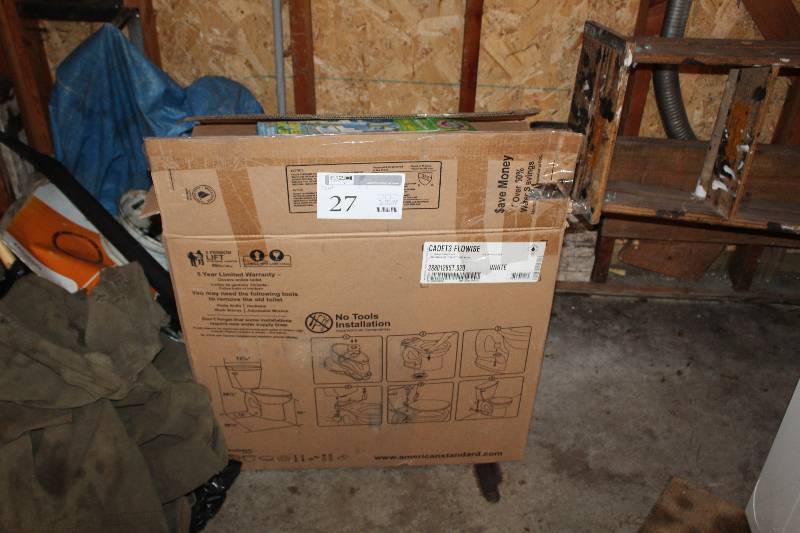 lot 27 image: American Standard Cadet3 Flowise Total Toilet Set