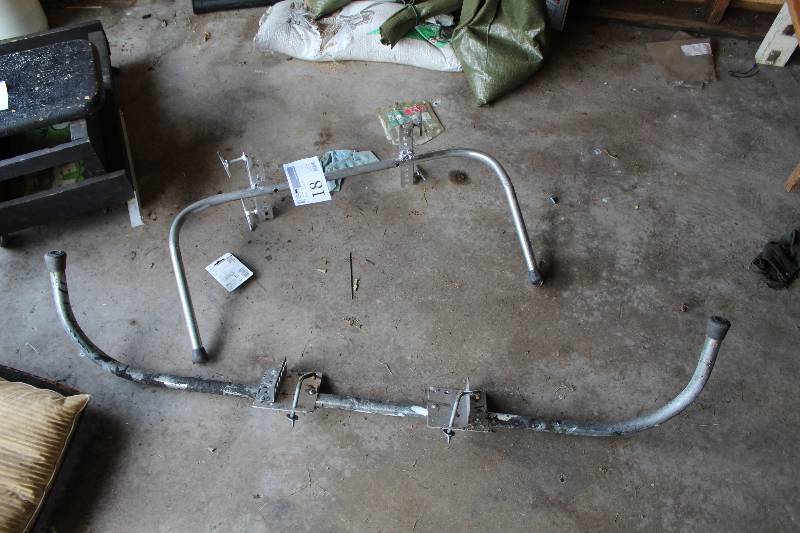 lot 18 image: Lot of (2) Ladder Stands
