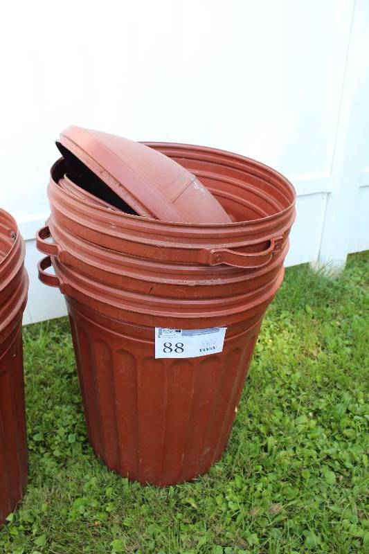 lot 88 image: Lot of (3) Plastic Garbage Cans w 2-Lids