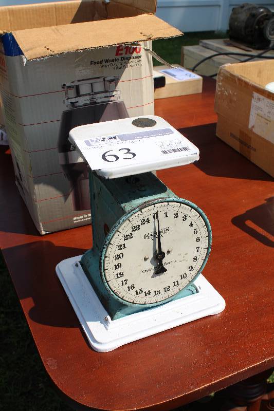 lot 63 image: Vintage Hanson Table Scale