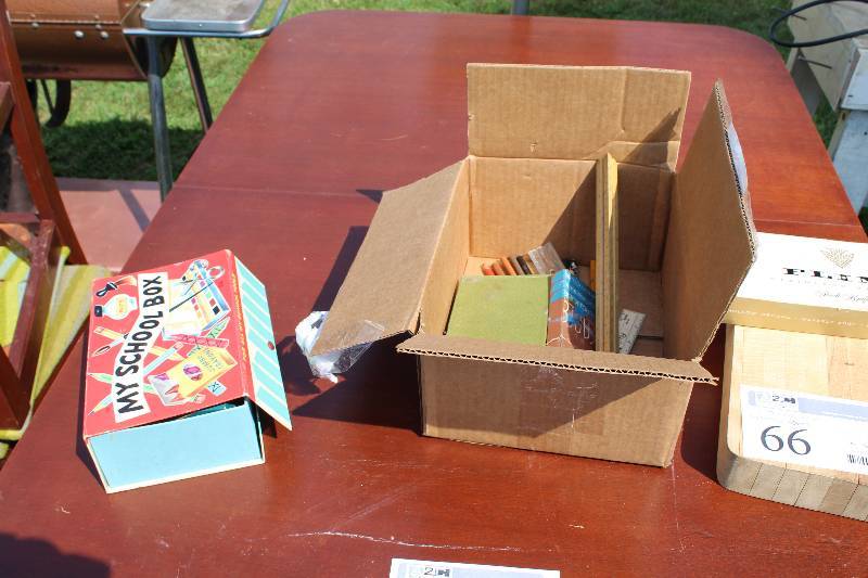 lot 67 image: Vintage Art Supplies - Crayons, Pencils, And More
