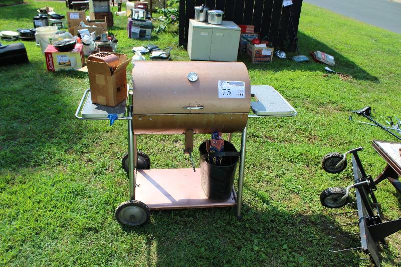 lot 75 image: Western King Barbecue Grill w Griddle, Spit Roast Motor
