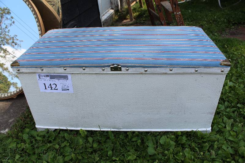 lot 142 image: Storage Box