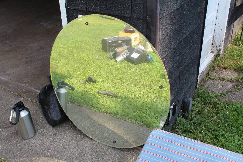 lot 140 image: Wall Mirror