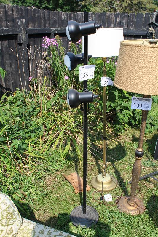 lot 135 image: Floor Lamp
