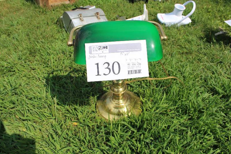 lot 130 image: Office Desk Lamp