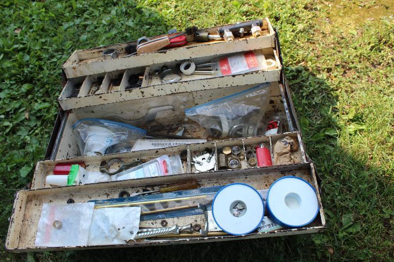lot 113 image: Tool Box