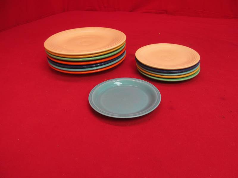 lot 47 image: Fiesta Ware