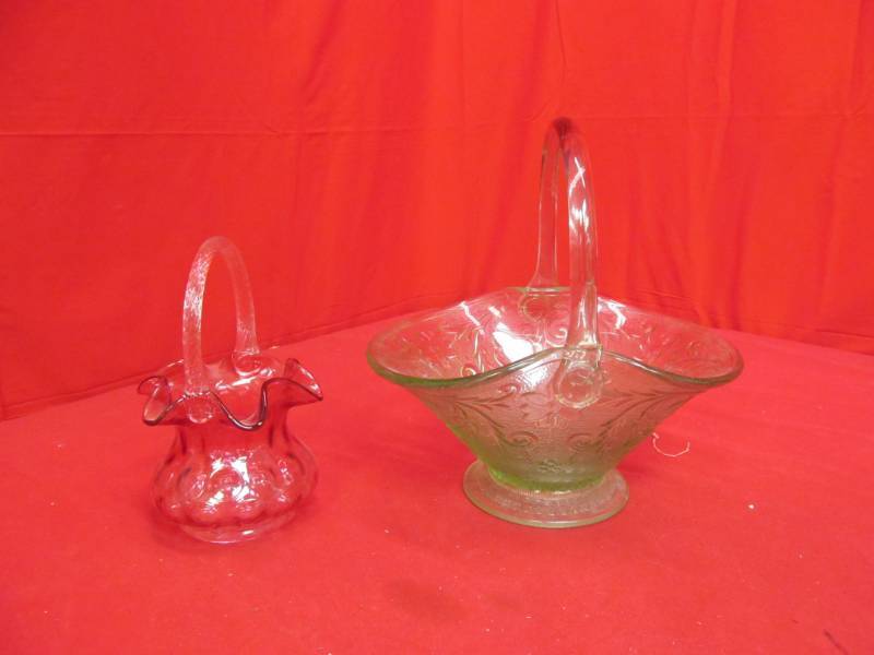 lot 105 image: glassware