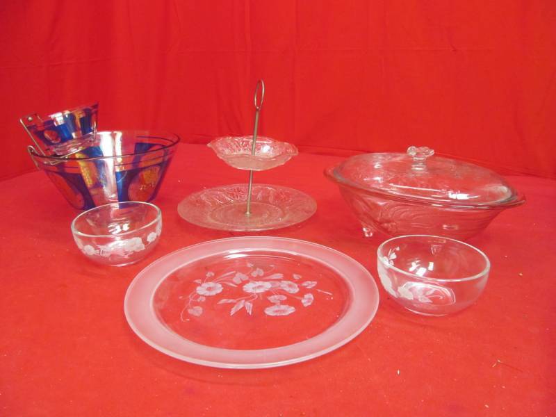 lot 113 image: dishes