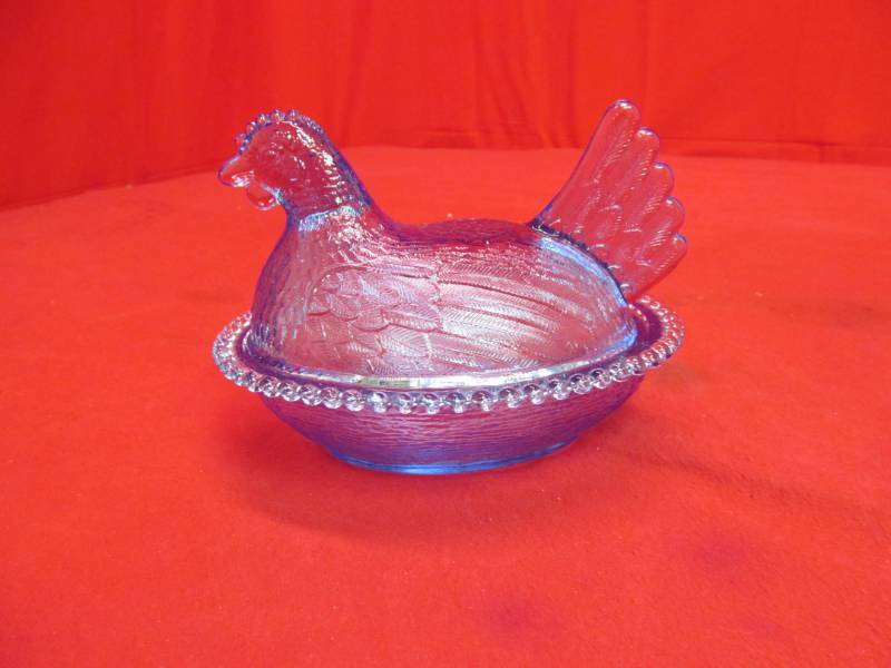 lot 131 image: Hen on a Nest