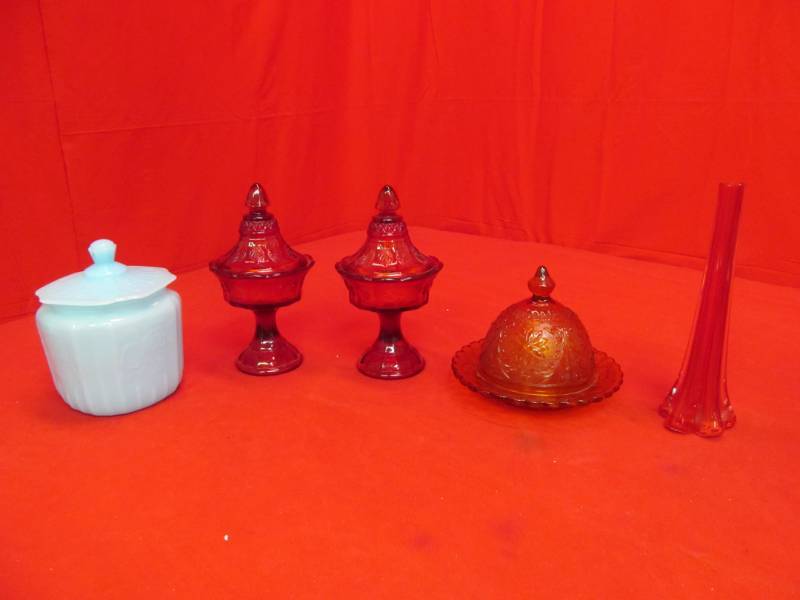 lot 137 image: glassware