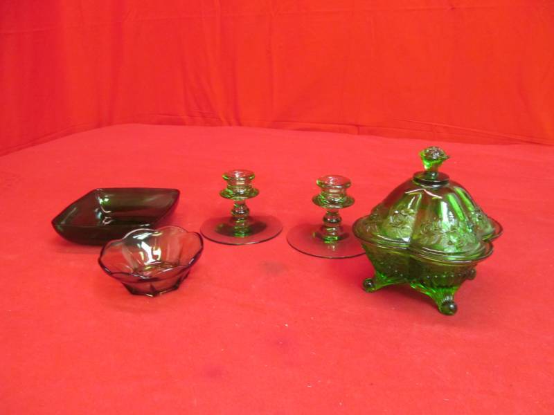 lot 156 image: glassware