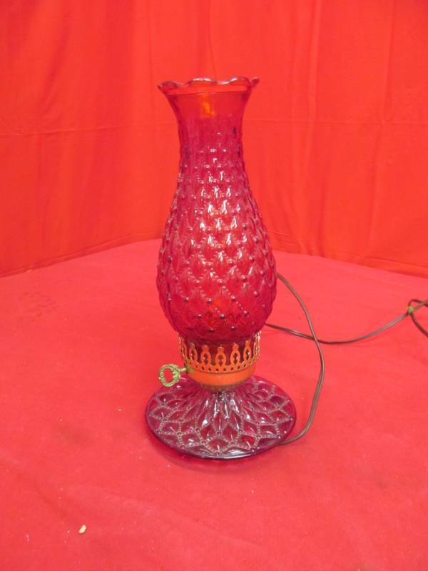lot 173 image: lamp