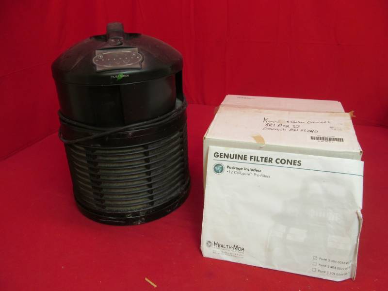 lot 178 image: air purifier