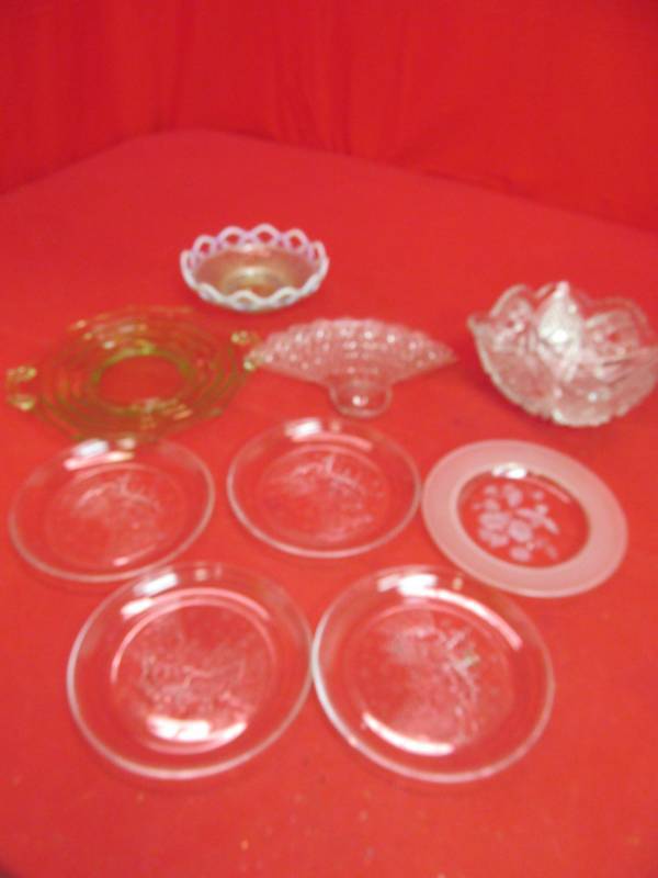 lot 185 image: glassware
