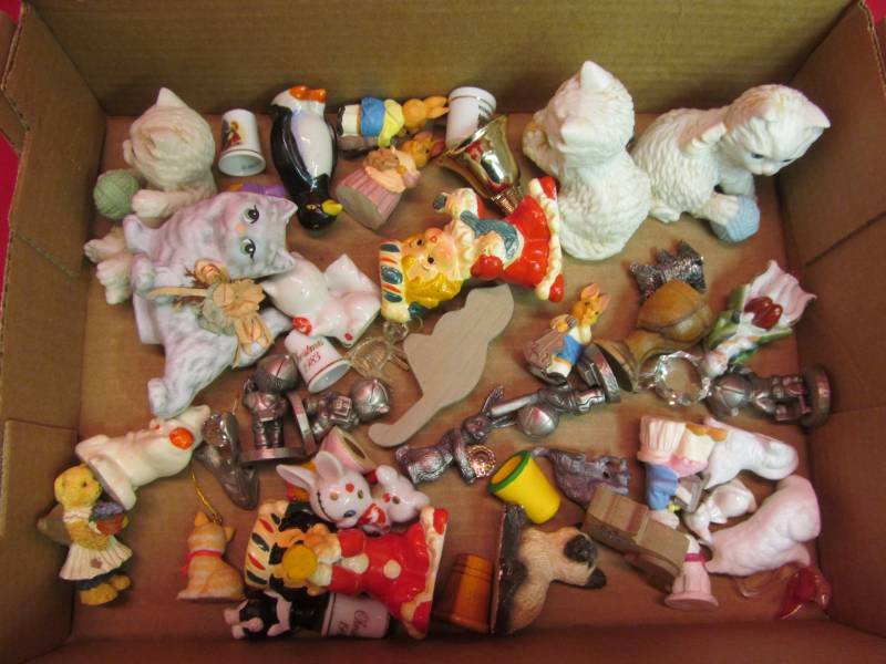 lot 186 image: figurines