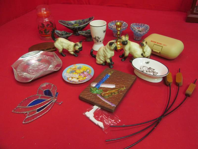 lot 191 image: collectibles