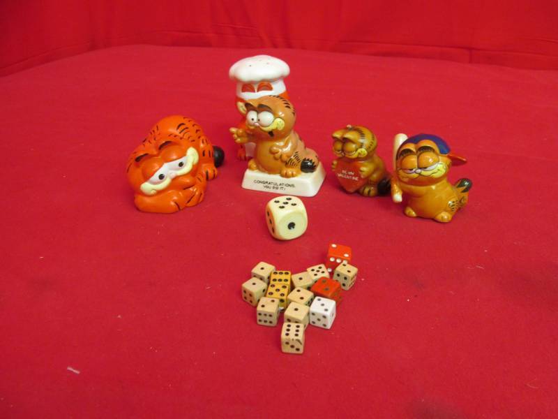 lot 200 image: collectibles