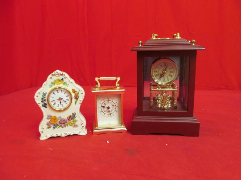 lot 204 image: clocks