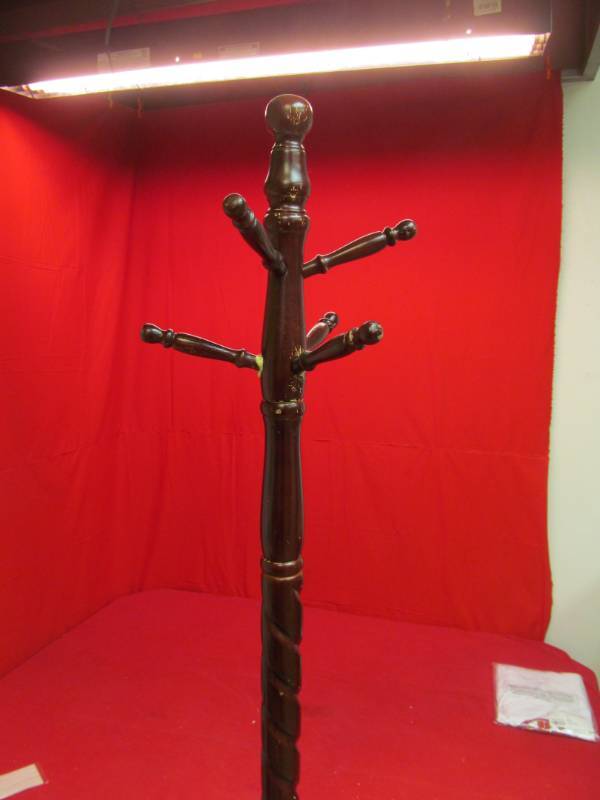 lot 222 image: hall tree