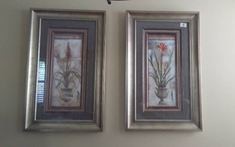 lot 4 image: Pair Of Botanical Pictures 30x48