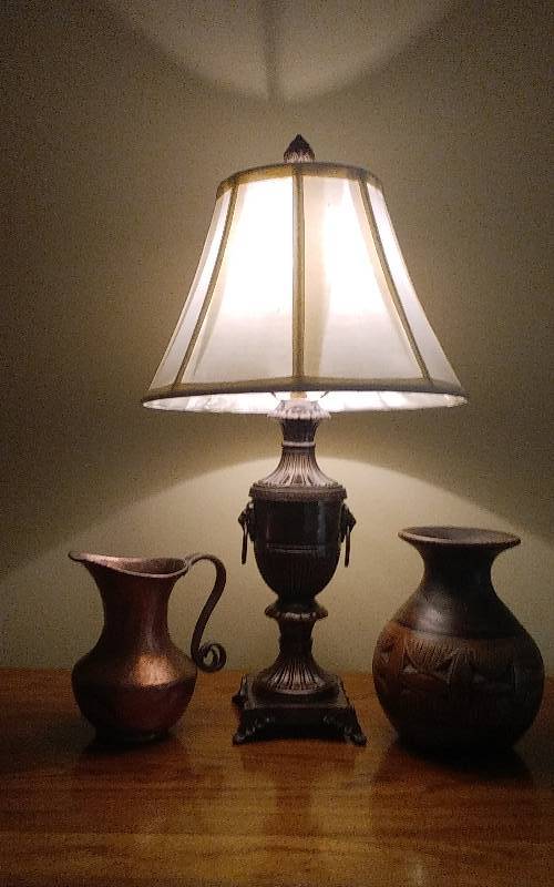 lot 32 image: 20 Decorative Metal Lamp With Shade, Vase, Copper Pot