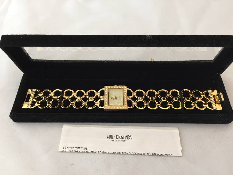 lot 219 image: Watch - White Diamonds - New in Box