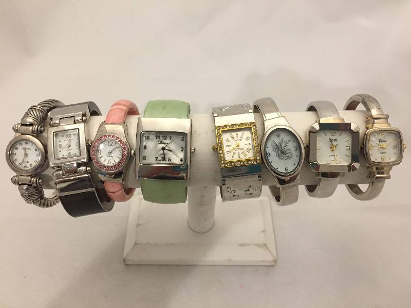 lot 224 image: Watches - Womens Cuff Style - Qty 8