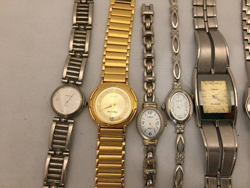 lot 359 image: Watches -  Qty 15 - Fashion Style Bands