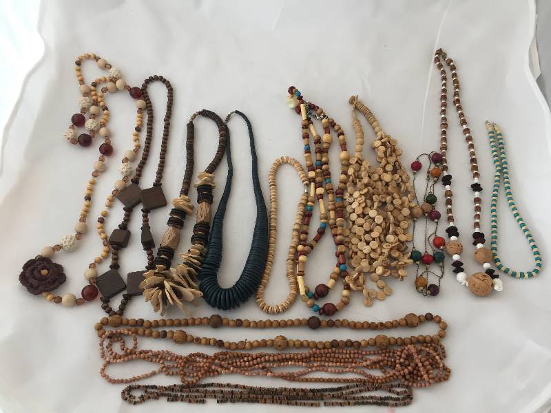 lot 275 image: Necklaces - Wooden Beads