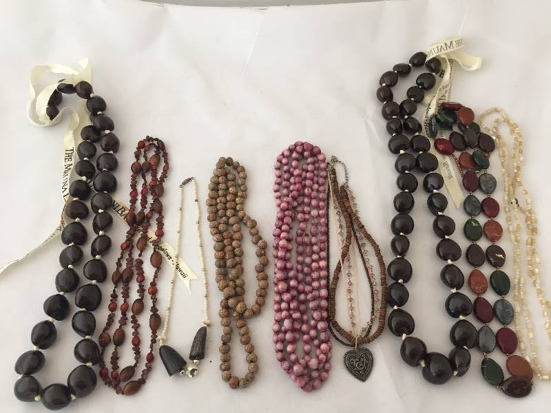 lot 292 image: Necklaces - Seeds & Stones