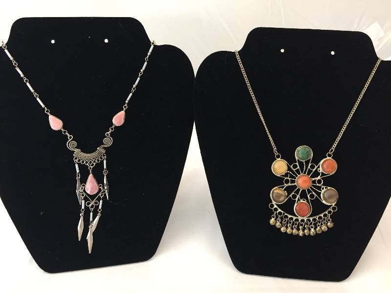 lot 202 image: Necklaces - Silver Filagree - Stones