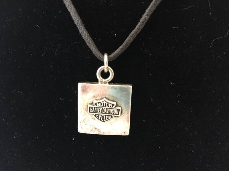 lot 204 image: Necklace - Sterling Silver Harley Davidson