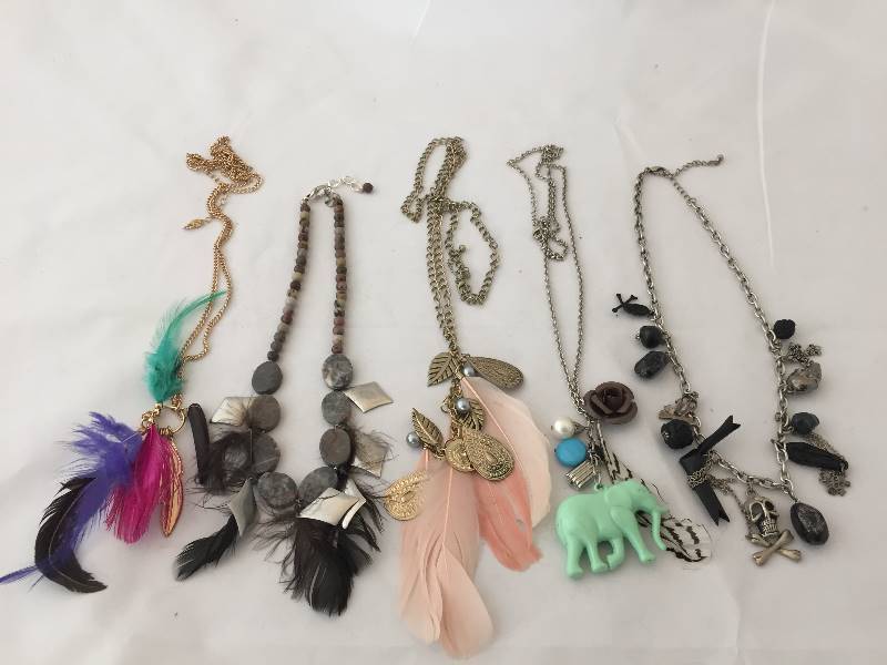 lot 258 image: Necklaces - Charms & Feathers