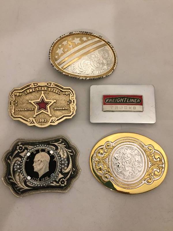 lot 379 image: Belt Buckles - Freightline Trucks & more