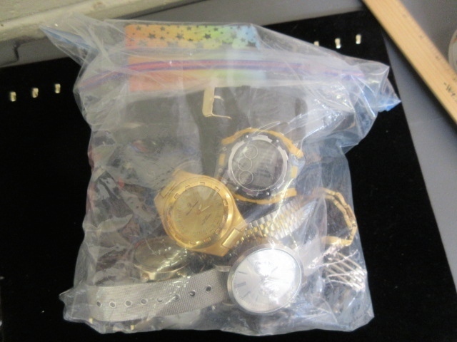 GRAB BAG OF ASSORTED WATCHES
