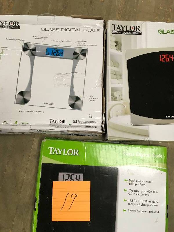 lot 19 image: Set of 3 Taylor Glass Digital scale in good conditions