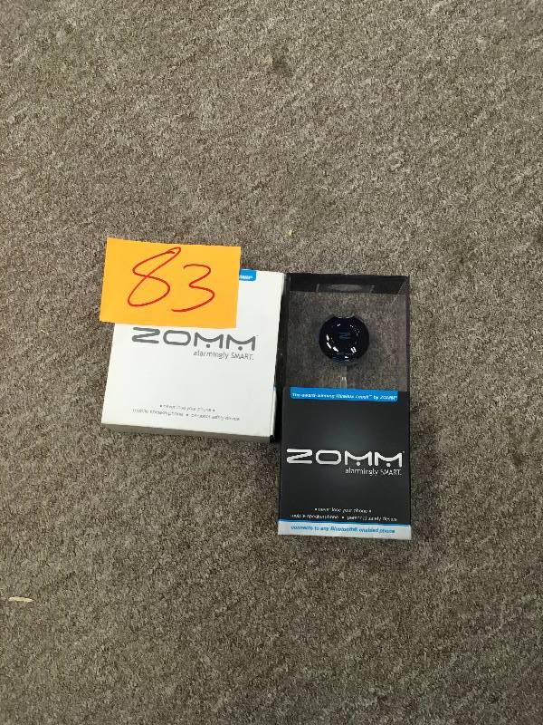 lot 83 image: ZOMM Z2011BEN0502-AM Wireless Leash - Black