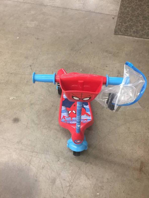 NEW Huffy Marvel Ultimate Spider-Man 6V Dual Power Scooter with Charger