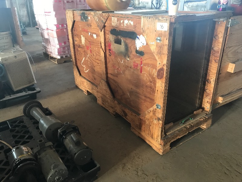 Large heavy duty clear tank