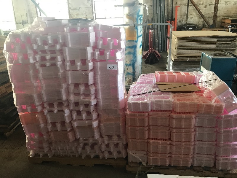 Styrofoam packaging pieces