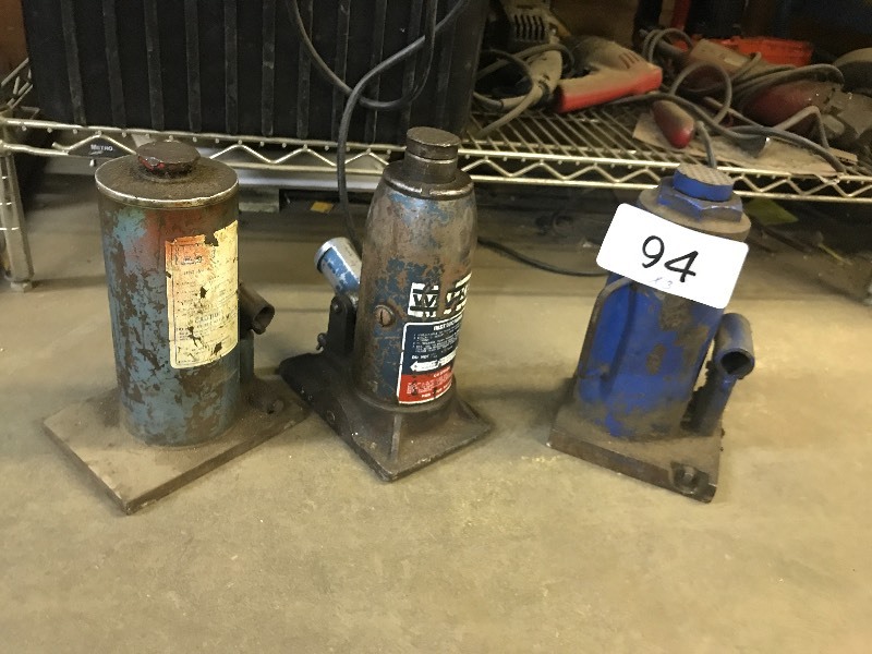 Three bottle jacks
