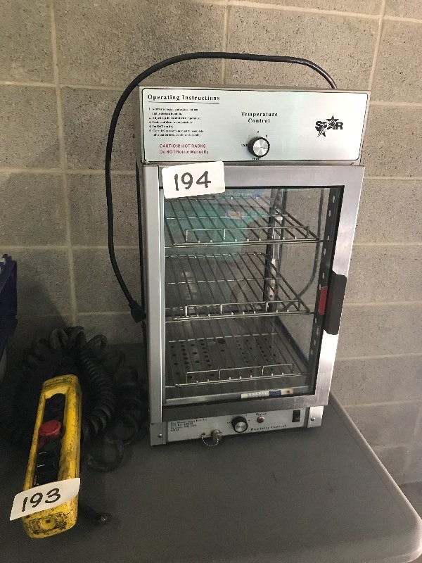 Hot food display cabinet