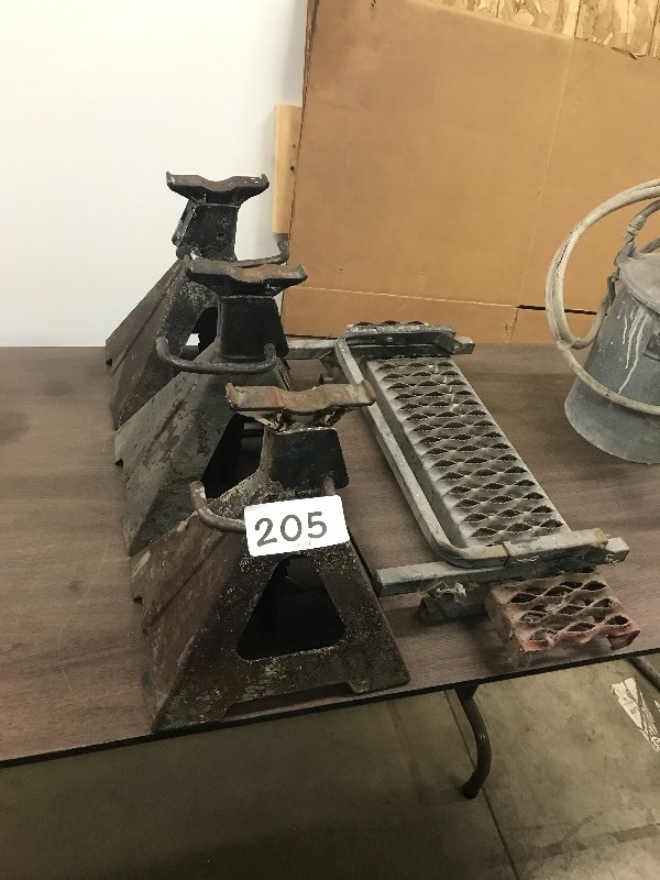 Three jackstands and step