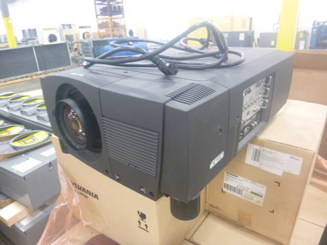Christie Digital Systems Road Runner L6 LCD Projector