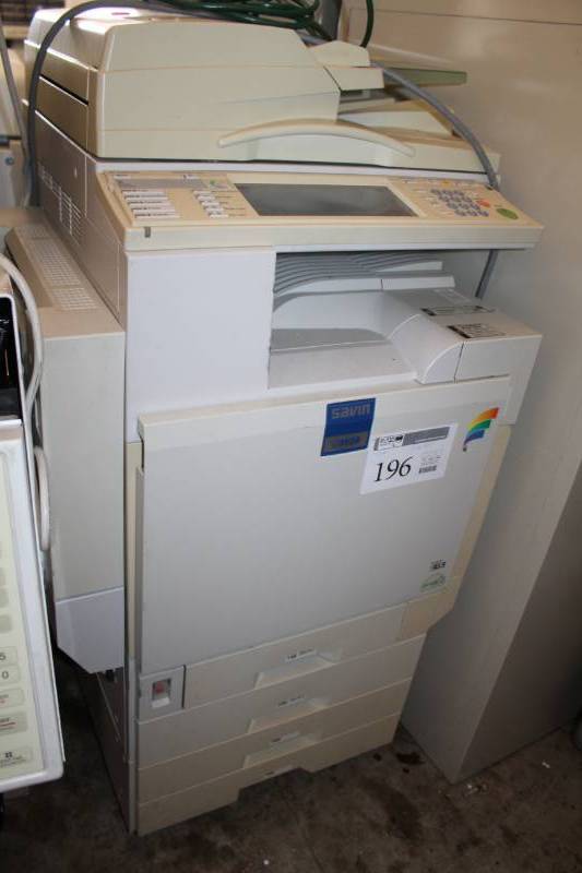 lot 196 image: Savin C3528 Printer