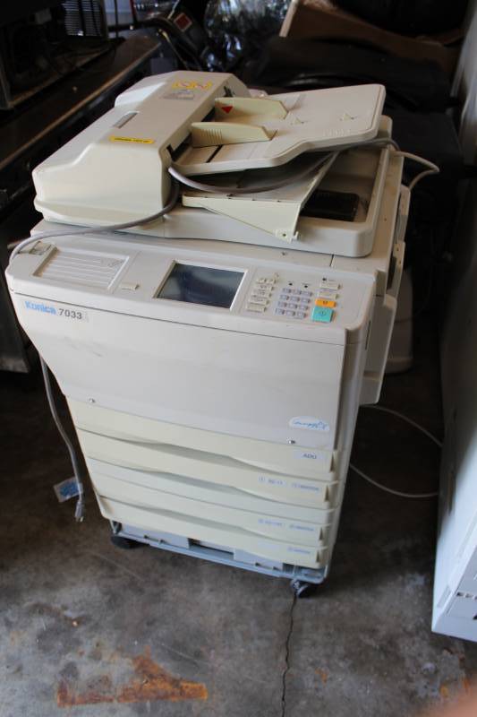 lot 199 image: Konika 7033 Printer
